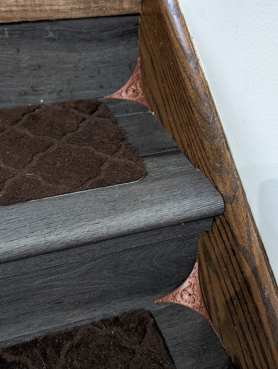 Pair Of Antique Brass/Bronze Dust Corner Protectors – Victorian Style – Stair Steps