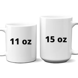 Pu&ograve; includere: Due tazze in ceramica bianca, una da 11 oz e l'altra da 15 oz.