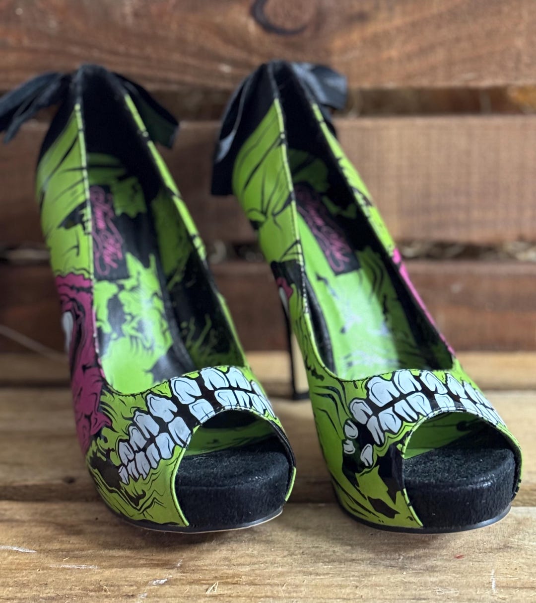 Tacones de zombis Iron Fist vintage Y2K España
