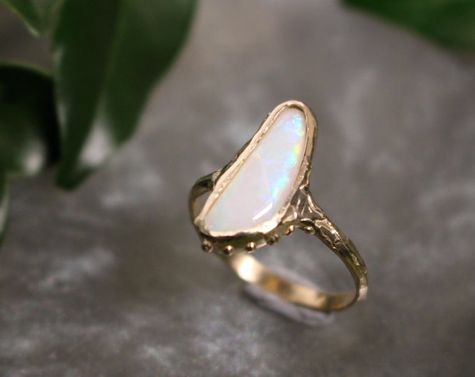 Coober Pedy Opal and Solid 9ct Yellow Gold Ring