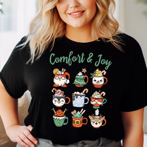 Comfort & Joy Merry Christmas Holiday Cups Mokken PNG-bestand voor shirts, mokken, draagtassen, sweatshirt, doe-het-zelf, vakantiecadeau Trendy rood groen wit