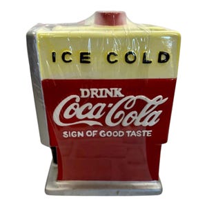 Coca Cola Coke Fountain Unopened 2002 Ceramic Cookie Jar 2321