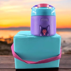 Tupperware Vinyl Picnic Cooler Plus Matching Thermos 2 Gallon Water Jug 3097