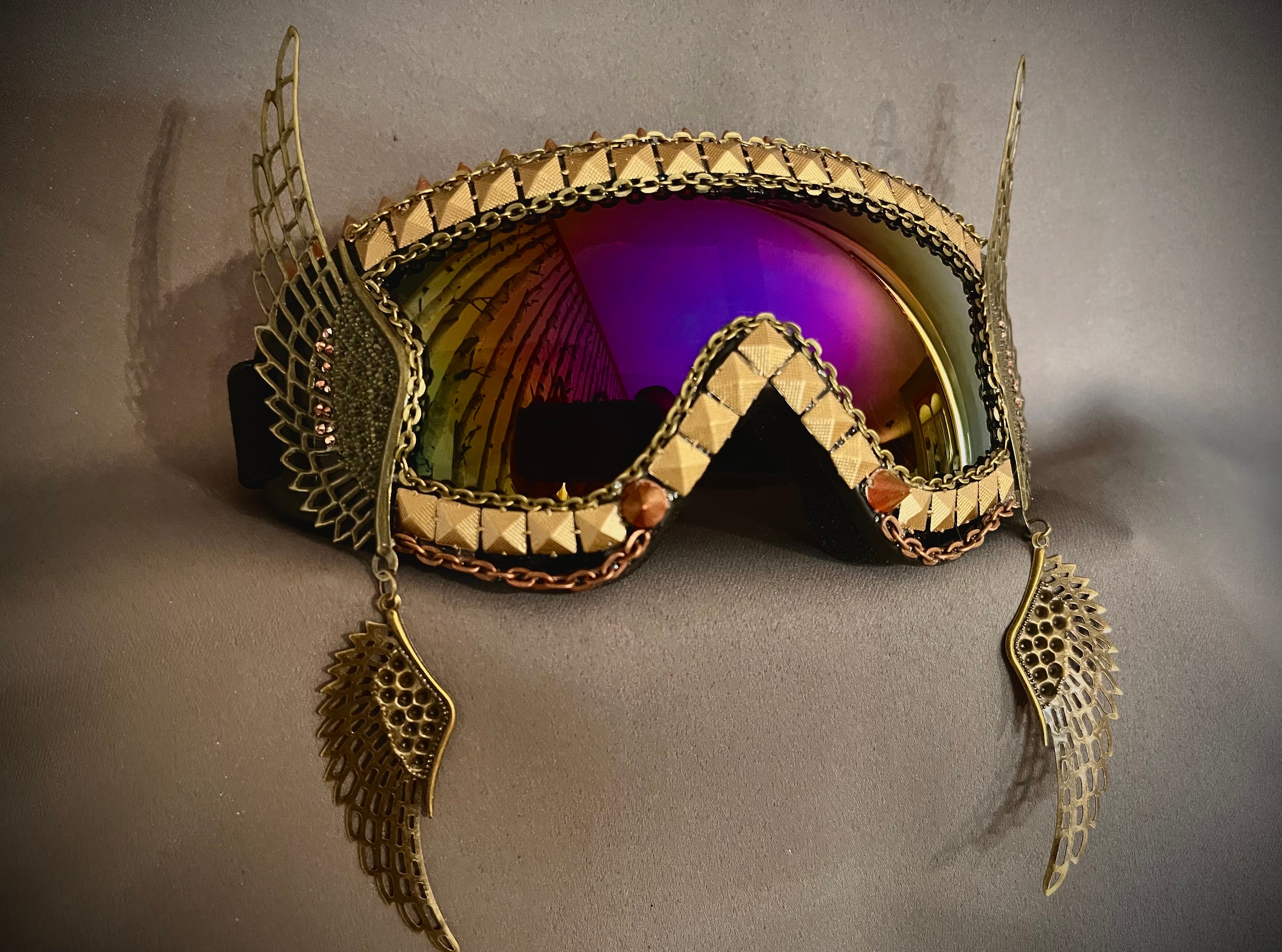 Hermès Brown Sunglasses with Gold Accents The Glasses - ✨PRE-ORDER✨ – TROY - Official Store main image 2