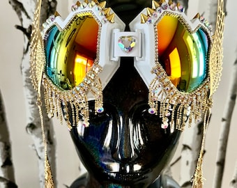 Gesloten 23-4-10/10 Festivalbril | Bril met gouden strassteentjes | Cupido Eros | Zwembrillen | Hartvormige bril met gevleugeld masker