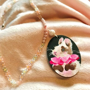 Bunny Whiskers Daisy Chain Necklace image 1