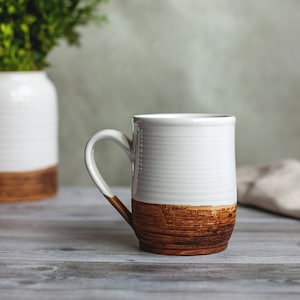 Huge coffee mug,Stoneware tea mug,Glazed pottery mug,Hand thrown cup,White brown dinnerware,Rustic drinkware,Hand made