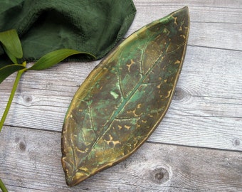 Leaf ceramic plate,Stoneware,Tropical leaves plate,Glazed pottery,Handmade plate,Decorative dinnerware,Rustic dish,Hand made,Tableware