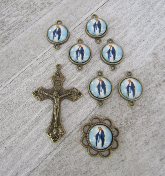 Venerare Crucifix Rosary Ring | Metal Prayer Ring With Our Lady Of Grace, Pack Of 1, Made In Italy - View #14
