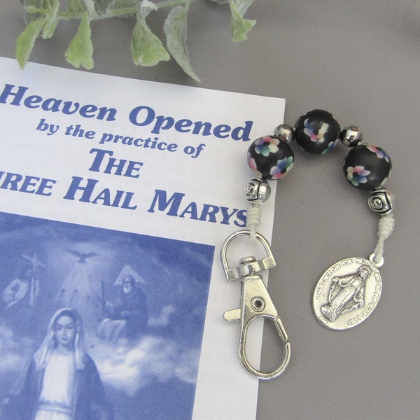 Three Hail Mary Chaplet / Polymer Clay Bead 3 Hail Mary chaplet / ITALY Miraculous Medal / One Minute Traffic Rosary with clip