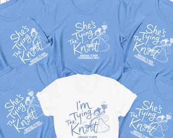 Personalisierte Shirts für den Junggesellinnenabschied „Tiing the Knot“, passende Oberteile für Braut und Junggesellin beim Brautparty