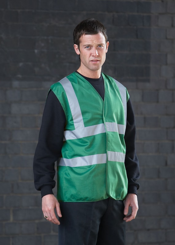 First aid hi vis vest with pockets sale