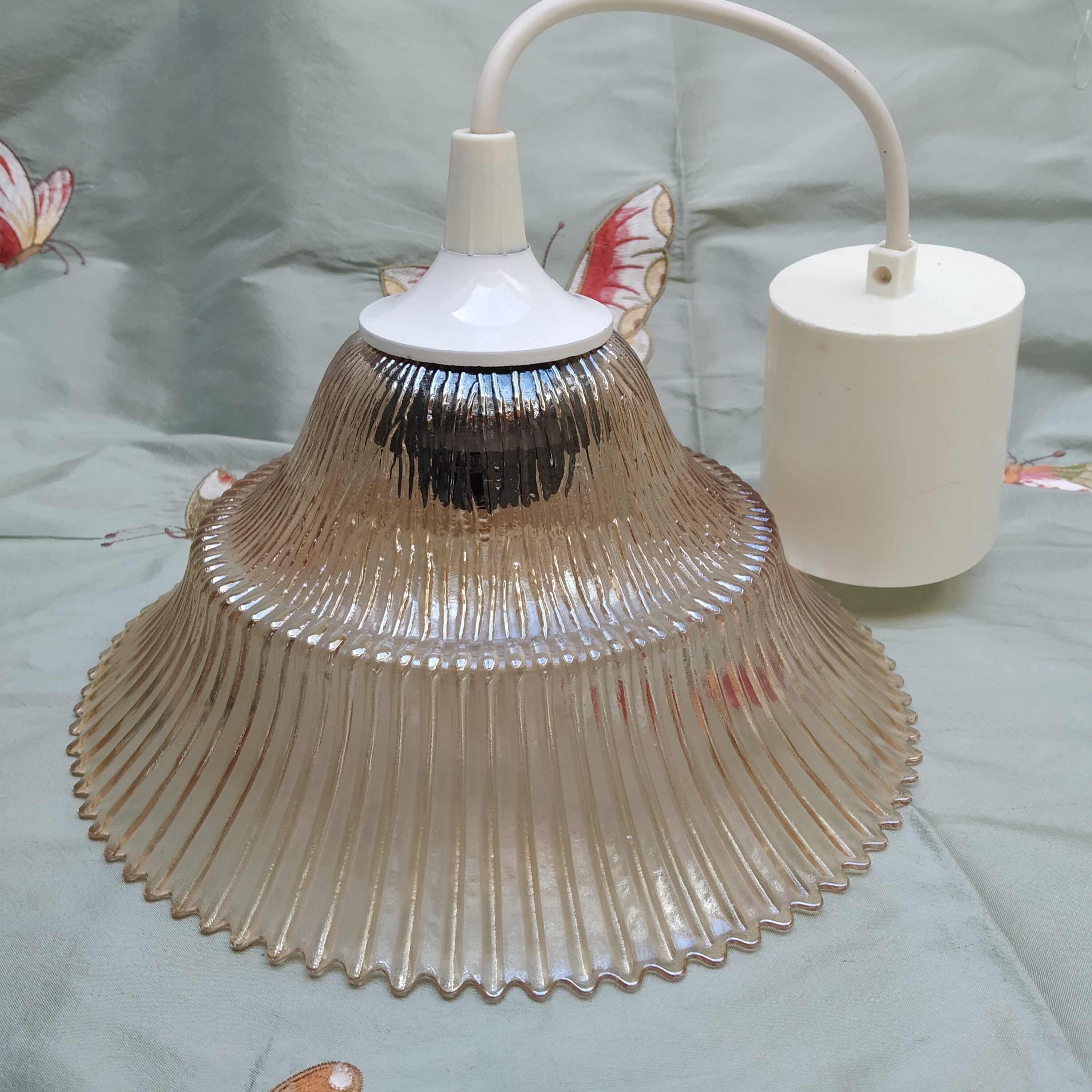 Années 1970 Couleur Pêche Lustre Verre Cannelé Lumière de Plafond.