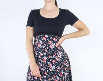 Vintage 90's mini dress, a-line, skater, black top, dark floral bottom, rayon, babydoll, short sleeve, scoop neck, grunge, calico, ditsy