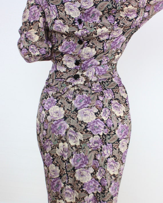 Vintage 80s does 40s floral dress, purple & cream… - image 7