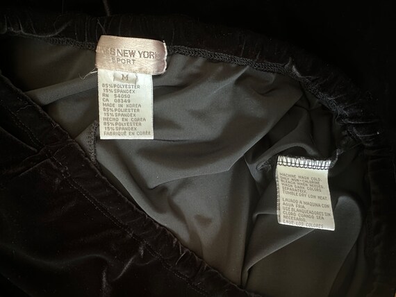Vintage 90's 28-34W black velvet pants, Jones New… - image 9