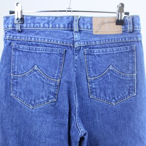 Vintage 90s 27W Generra jeans, high waisted, high rise, straight leg, mom jean, medium wash blue denim, slim fit, junior&#39;s, pocket detail