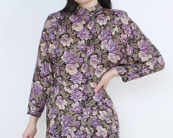 Vintage 80s does 40s floral dress, purple & cream… - image 1