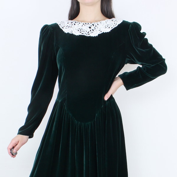 Vintage 90s Green Velvet JESSICA McCLINTOCK Collared Mini Dress