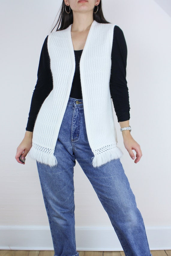 Vintage 60s Toluca Knits fringe vest, white, open… - image 3