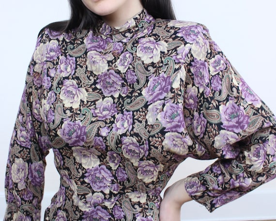 Vintage 80s does 40s floral dress, purple & cream… - image 4