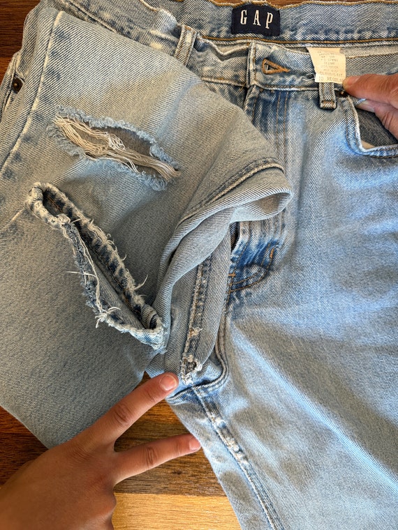 Vintage 90's 29W Gap jeans, light wash blue denim… - image 9