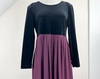 Vintage 90's long sleeve maxi dress, black velvet, burgundy rayon gathered skirt, whimsigoth, festive holiday Christmas, winter moody grunge