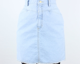 Vintage 90's 30W light wash denim skirt, Lizwear, front & back pockets, button zip front, faux raw hem, mini, belt loops, minimalist, grunge