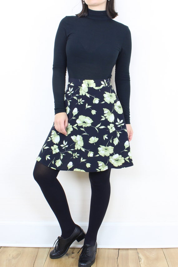 Vintage 90's 26W floral skater mini skirt, black … - image 3