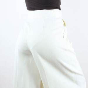 Vintage 80&#39;s 29W cream culotte trousers, gaucho, wide leg, below knee, pleated, bareback, unique button closure, light academic, minimalist