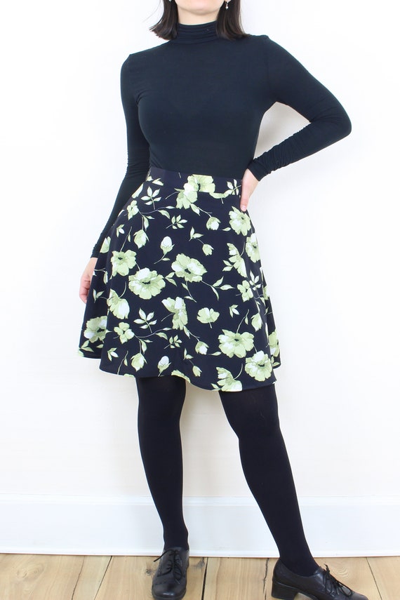 Vintage 90's 26W floral skater mini skirt, black … - image 2