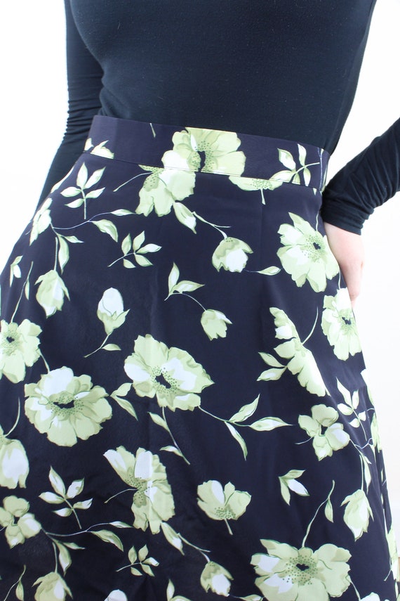 Vintage 90's 26W floral skater mini skirt, black … - image 5