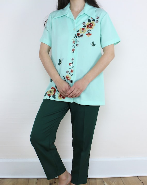 Vintage 70s sea-foam green floral top, polyester,… - image 7