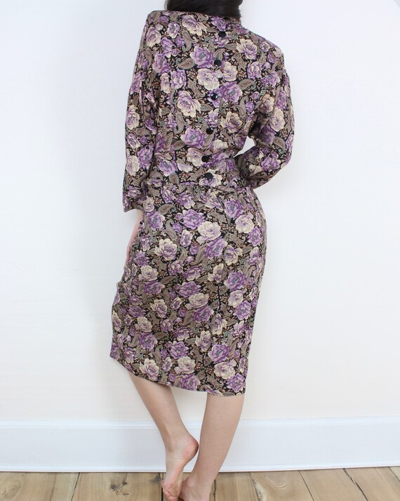 Vintage 80s does 40s floral dress, purple & cream… - image 5