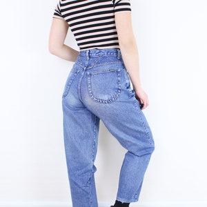 Vintage 90's 29W Vasco jeans, high waisted, high rise, tapered, mom jean, medium wash, 5-pocket, front pleats, two button closure, grunge image 6