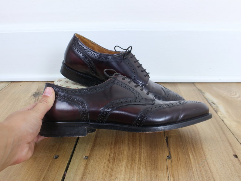 Vintage 90s Cole Haan oxford tie shoes, oxblood, dark brown, wing tip, dress shoe, leather, Men's size 10, academic, career, image 2