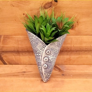 Cone Shaped Purple and Beige Ceramic Wall Pocket Hanger with Lace Design