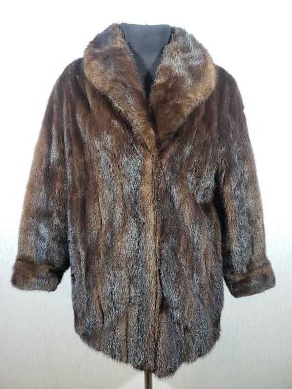 ヴィンテージブラウンミンクファーコート：台形カット、レザーカフス