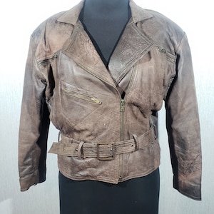 Veste motard en cuir marron vintage : style moto pour femmes