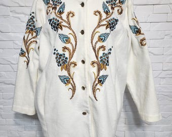 Embroidered White Fleece Jacket: Women's Warm Winter Coat