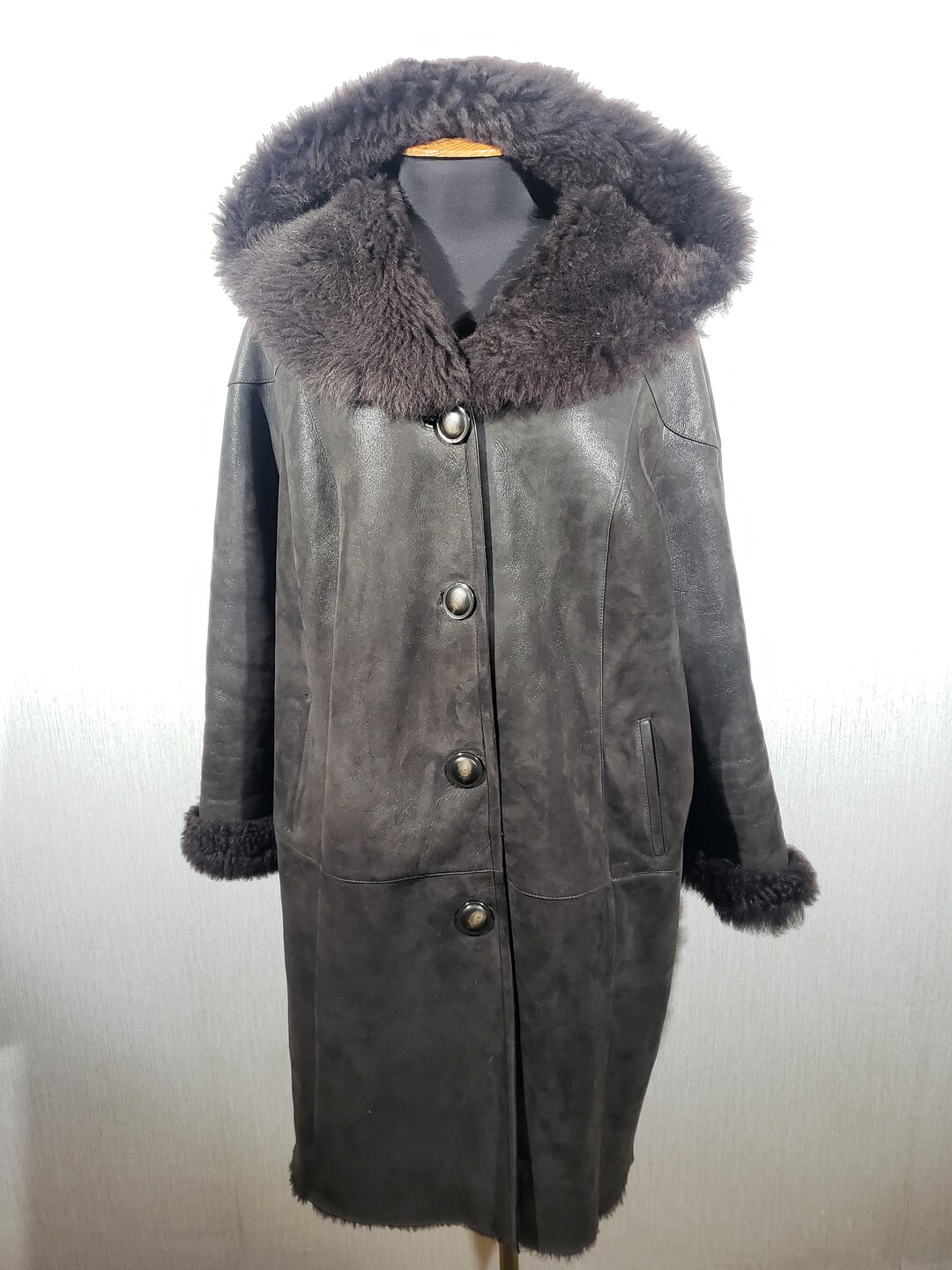 Spring Soft Leather Sheepskin Lady Hooded Casual Coat