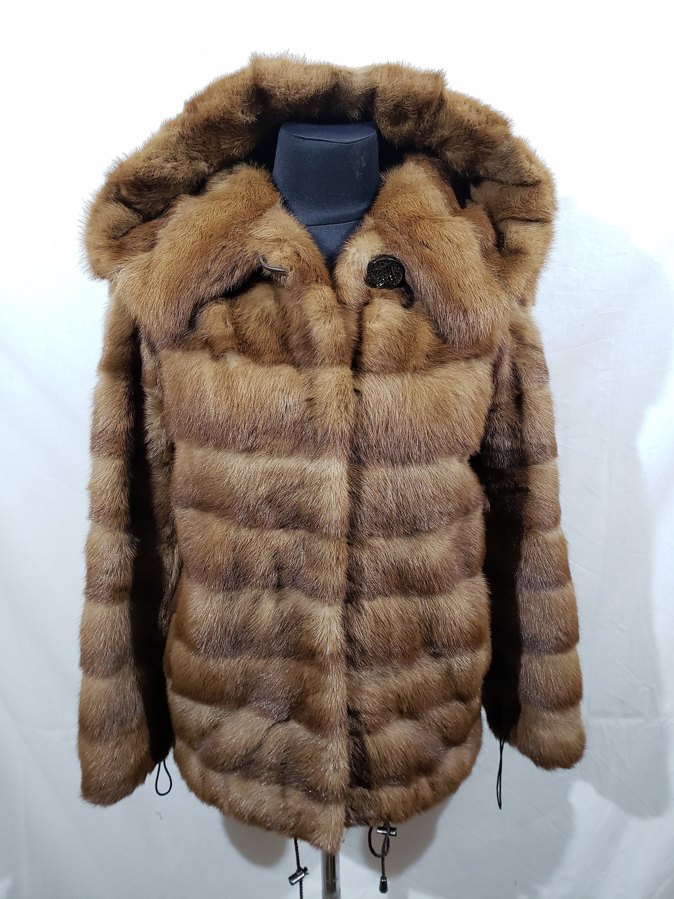 Luxurious Mink Coat With a Hood for 