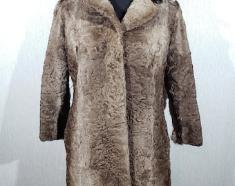 Vintage Brown Sheep Fur Coat: Women's Hooded Winter Outerwear