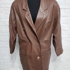 Veste en cuir marron vintage : manteau croisé pour femme