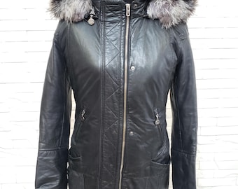 VINTAGE Late 1990s - Super Soft & Cozy Gallery Brown Leather Faux
