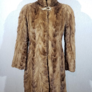 Brown Mink Fur Coat - Women&#39;s Genuine Undyed Luxury