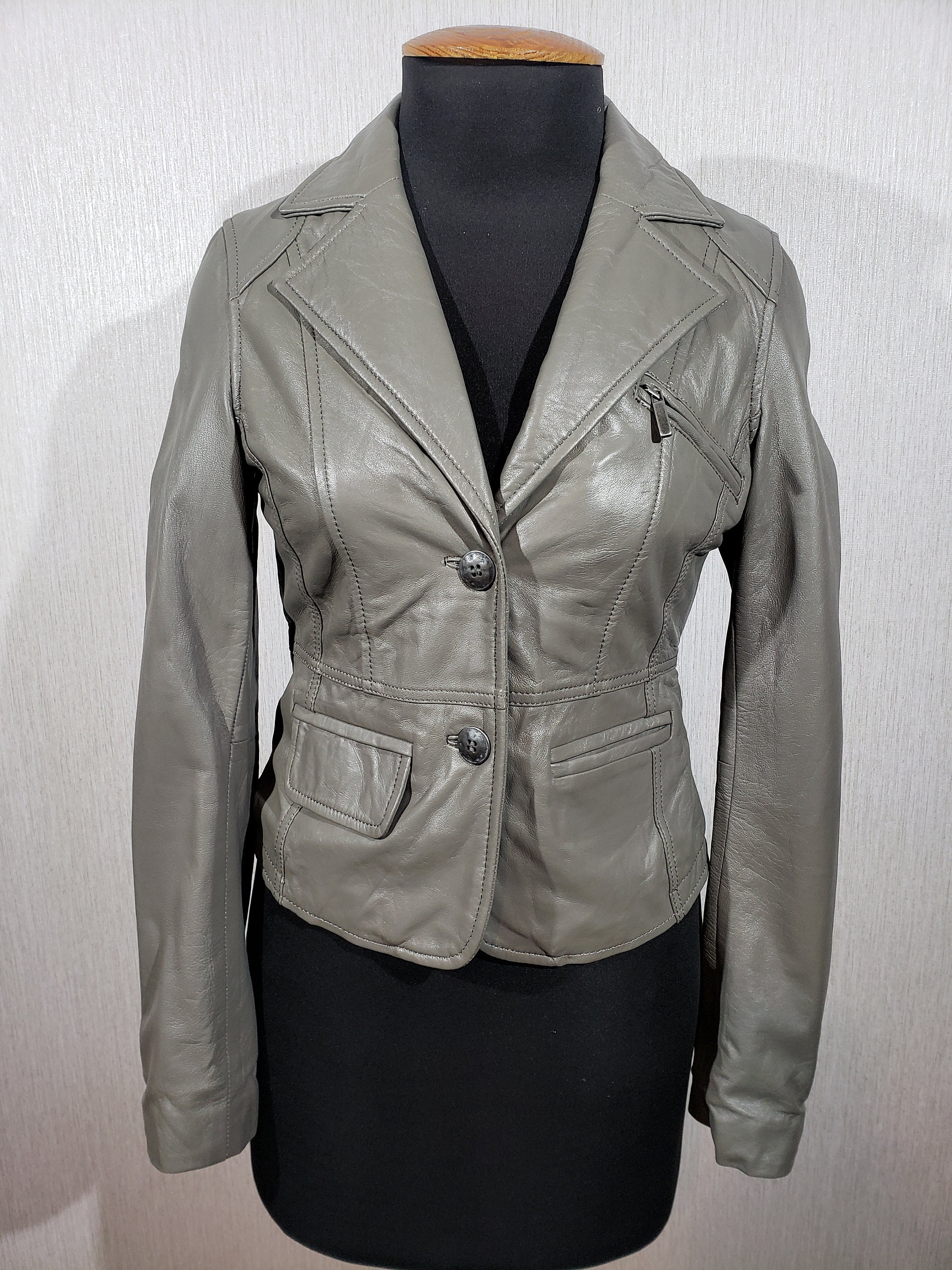 ベスト・ジレ TAGLIATORE Women Jackets GISELLE780007N1313 GREY WOMENS/アウター/ベスト/ジレ(並び順：新着順)｜THE TOKYO