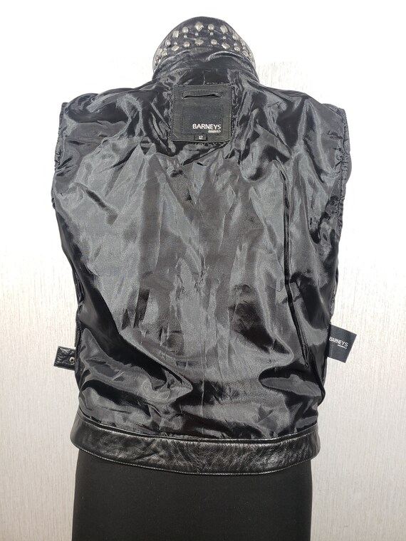 Stylish women's leather vest made of genuine blac… - image 5