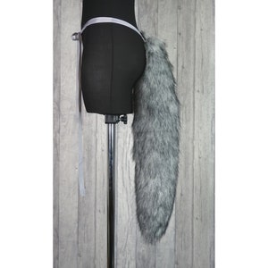 Ogon cosplay, ogon, ogon, wilk, lis, kot, puszysty, jedwabisty, sztuczne futro, szary, wysokiej jakości, 50 do 60 cm