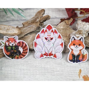 Sticker, Fuchs, Kitsune, Ninetails, Roter Panda, Katzenbär, Aufkleber, Vinyl, holo, holographisch, glitzer, funkel, weiß
